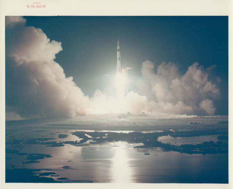 Illustration for article titled 17 Vintage NASA Photos of Exploration in the Space Age